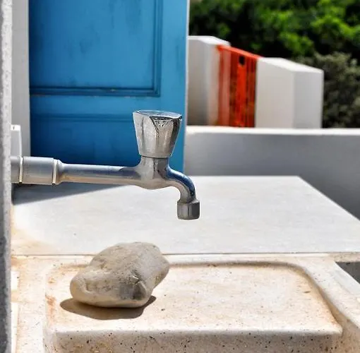 Eksohiki Katoikia Nyaraló Mikrí Vígla